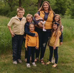 Meet your Posher, Melissa